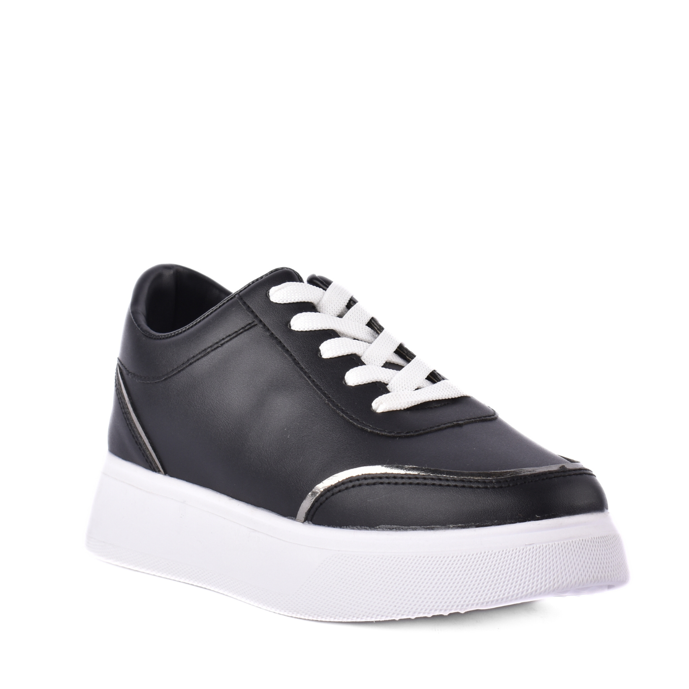 Fashionable Sneaker With Trims Melouk